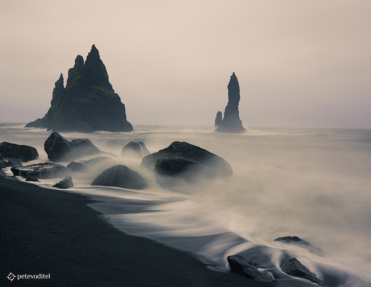 Reynisdrangar, любимите ми скали и най-магичното място за мен в Исландия